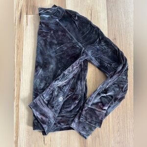 lululemon athletica Women's Crewneck Sweater in Charcoal with Subtle Plum Sheen